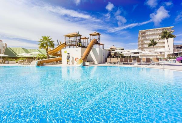 Sonesta Maho Beach Resort & Casino - Pool